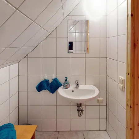 Reet Am Useriner בית נופש